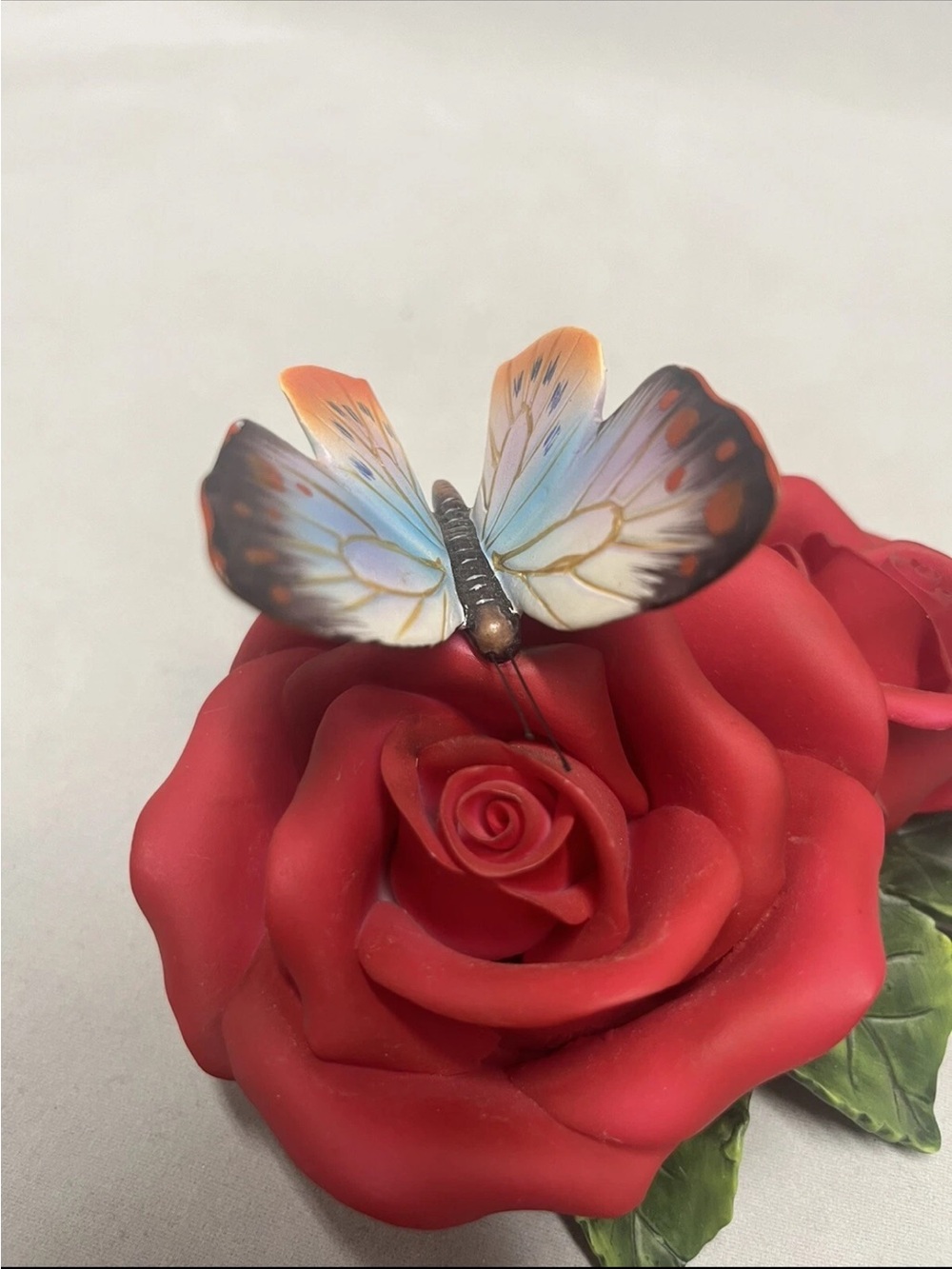 Classic Treasures Porcelain Collectable Red Roses with Butterfly - Picture 3 of 9